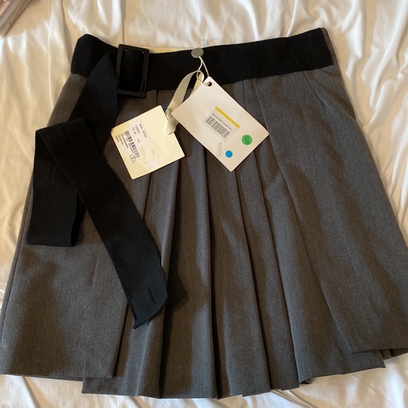 NEW Merci Italia Lead/Gray Pleated Mini Skirt - Picture 5 of 6